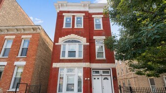 Building Photo - 1309 W Huron St