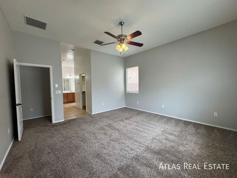 Building Photo - 4228 E Stony Meadow Dr
