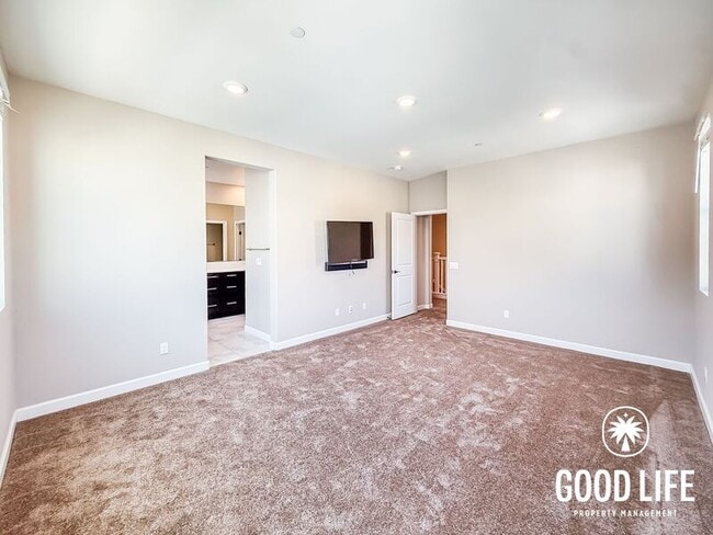 Building Photo - 16755 Coyote Bush Dr
