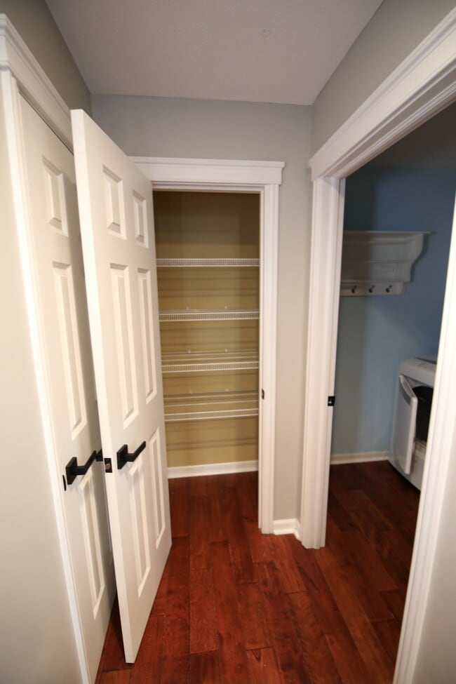 Building Photo - 7543 Ashley Meadow Dr