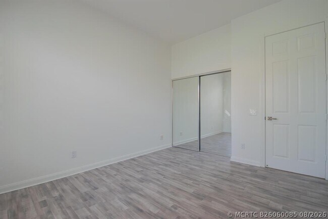 Building Photo - 7046 Fish Creek Ln