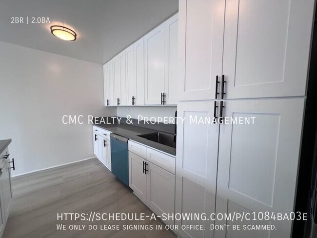 Building Photo - 5400 E The Toledo