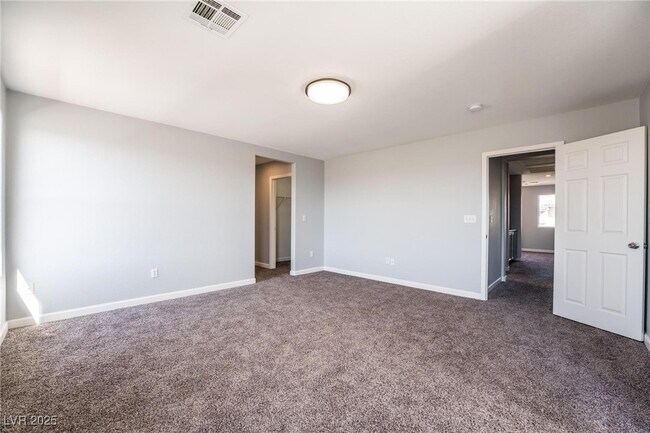Building Photo - 5555 W Sun Temple Ave