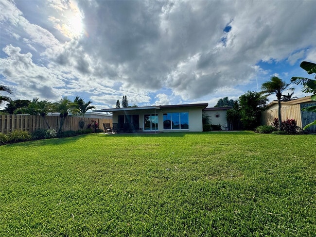 Building Photo - 1780 NW 39th Pl