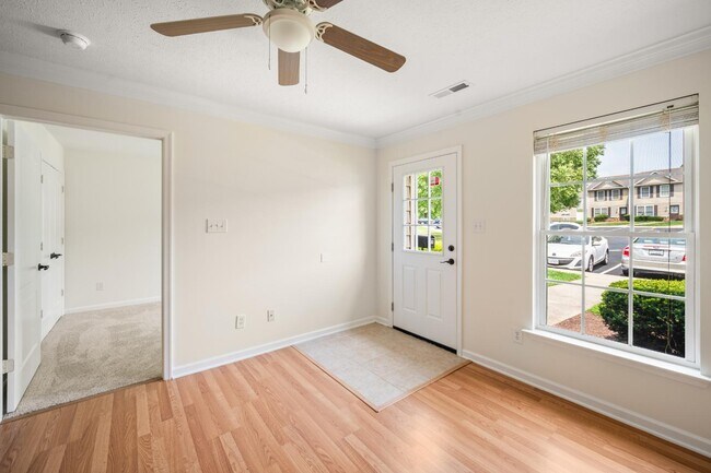 Building Photo - 66 Old Tavern Cir
