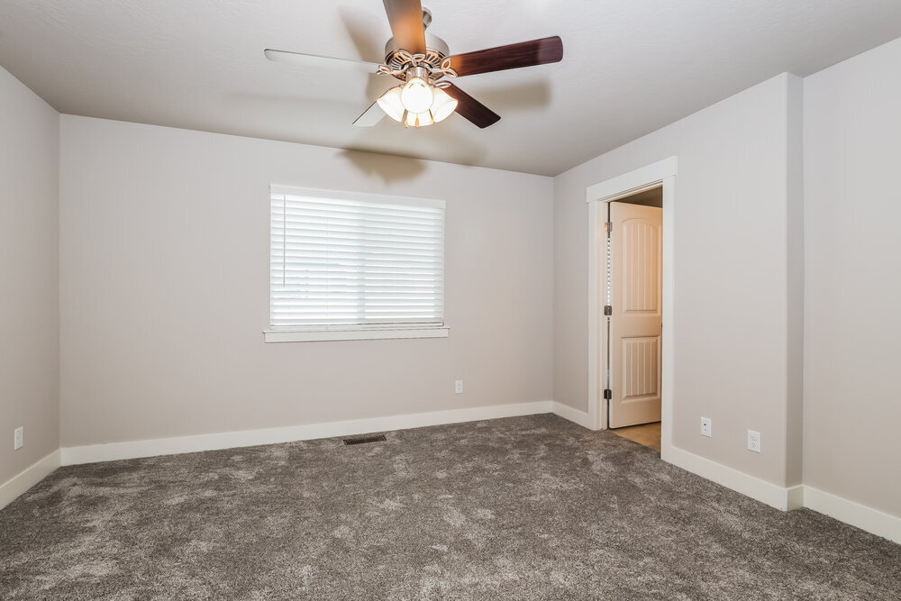 Building Photo - 2419 Prairie Ln