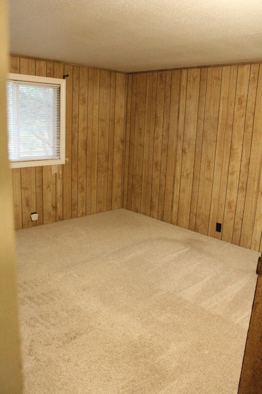 Building Photo - 122 W Front St