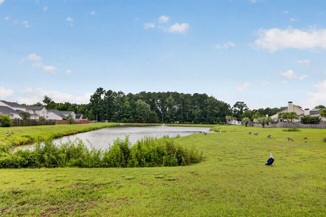 Building Photo - 152 Spindle Way