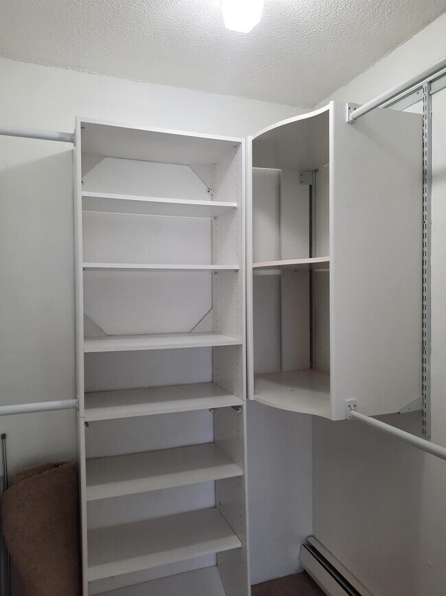 Building Photo - 7 Autumn Leaf Dr