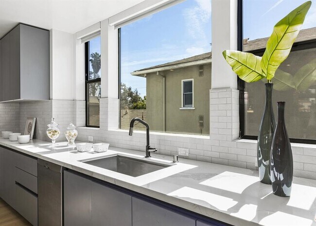 Kitchen - 6701 W Eden Ter