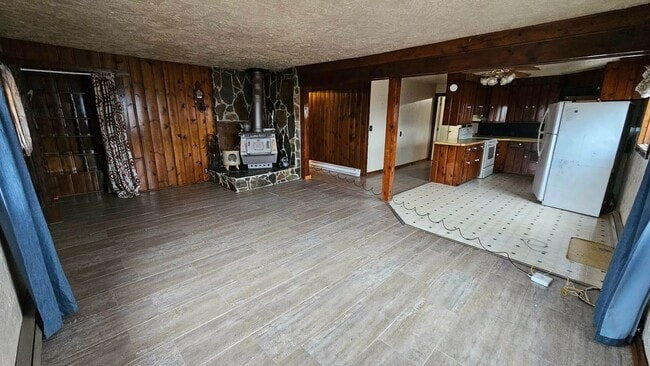 Building Photo - Farm House in Arlee