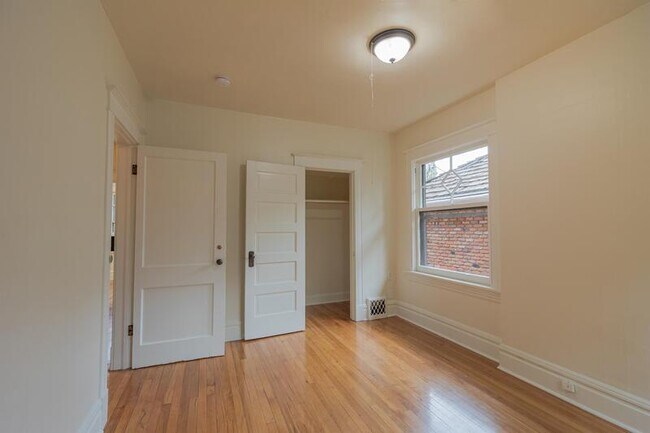 Building Photo - 1207 Clayton St