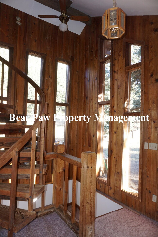 Building Photo - Beautiful Horse Property in Evergreen!!