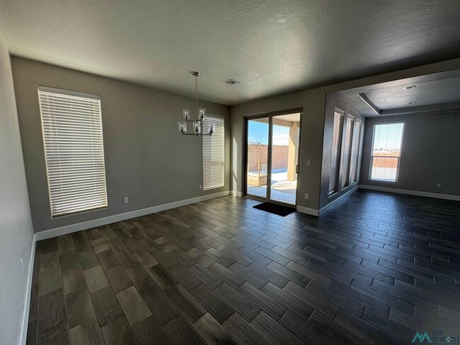 Building Photo - 2812 Browning Ave