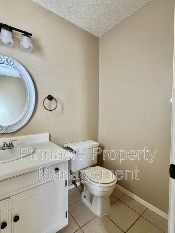 Building Photo - 1237 Tres Rios Dr