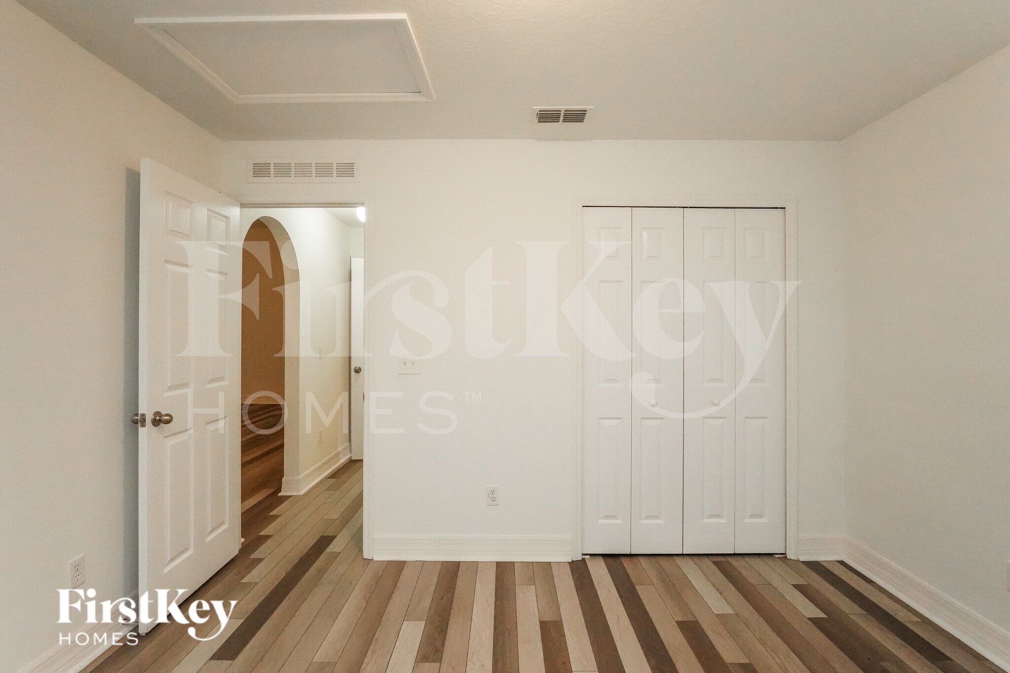 Building Photo - 1019 Susan Dr