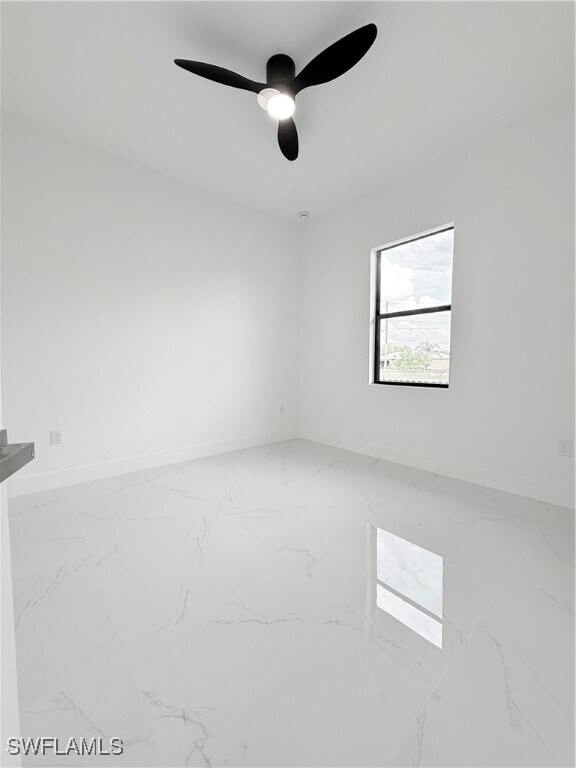Building Photo - 702 Zemil Ct