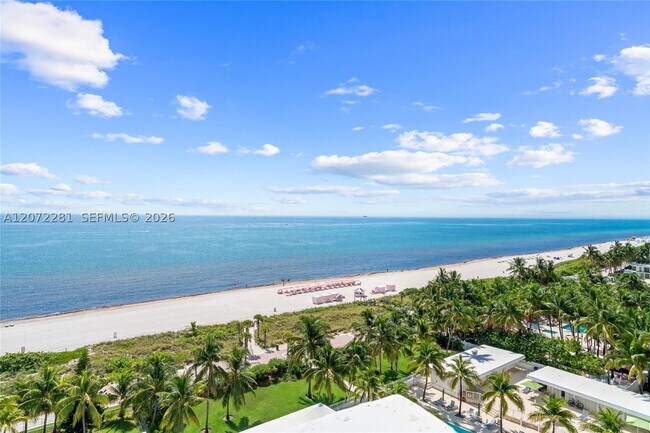 Building Photo - 5001 Collins Ave