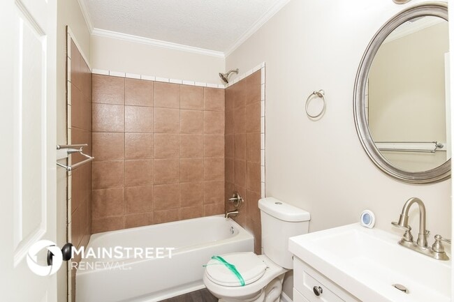 Building Photo - 19 Sioux Rd NE