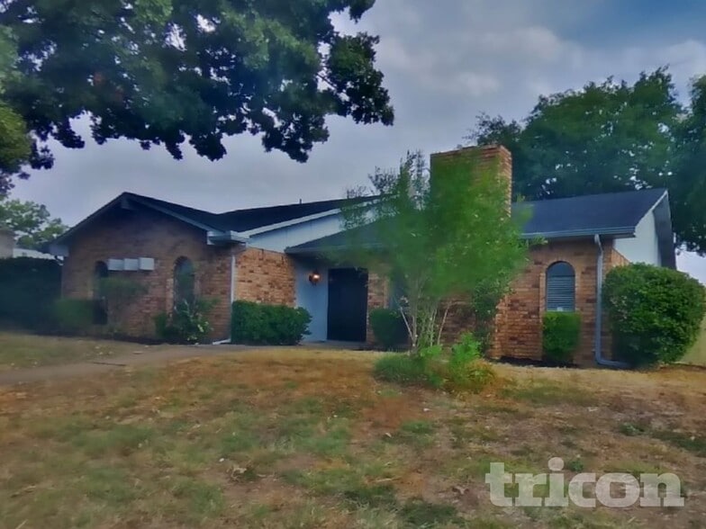 Building Photo - 414 Hemlock Dr