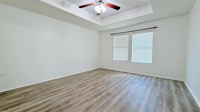 Building Photo - 5713 Nelson Oaks Dr