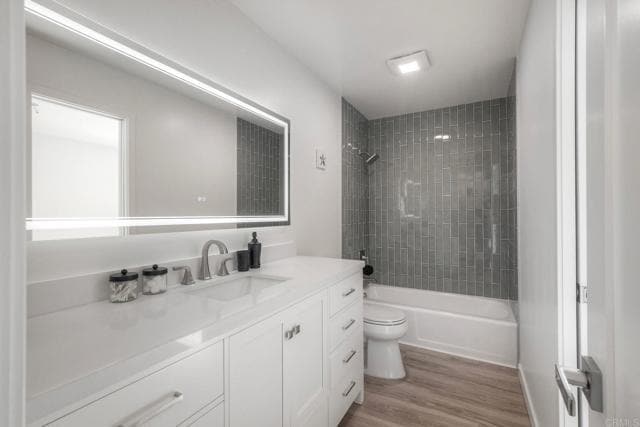 Building Photo - 4705 Marina Dr
