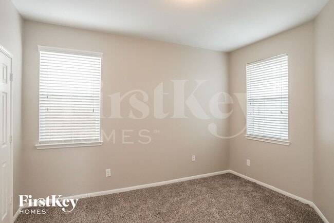 Building Photo - 1217 Stallion Ridge