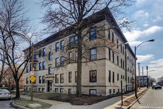 Primary Photo - 4256 Maryland Ave