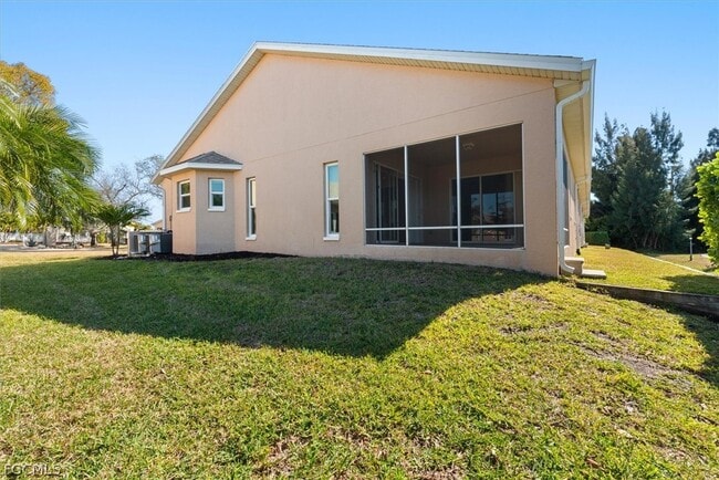 Building Photo - 16830 Sanibel Sunset Ct