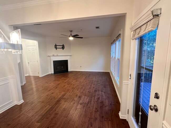 Building Photo - 1624 Caswell Pkwy