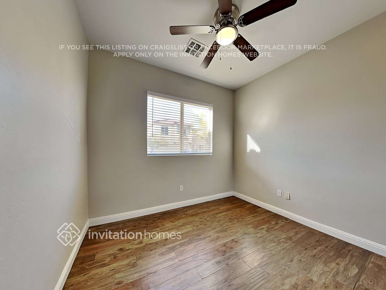 Building Photo - 686 E Colt Ct