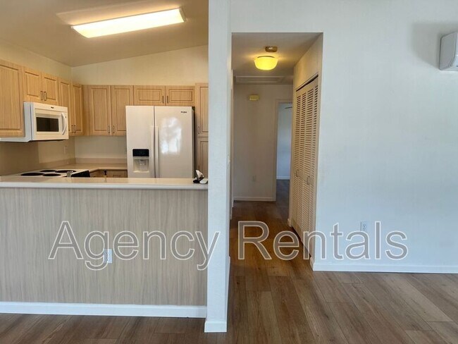 Building Photo - 92-1465 Aliinui Dr