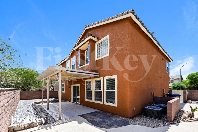 Building Photo - 7178 Picton Ave