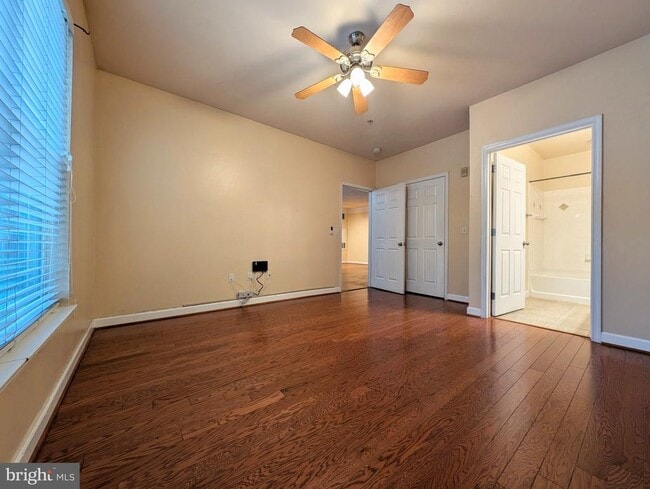 Building Photo - 501 Hungerford Dr