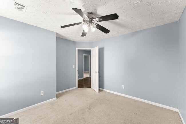 Building Photo - 104 Jameston Dr
