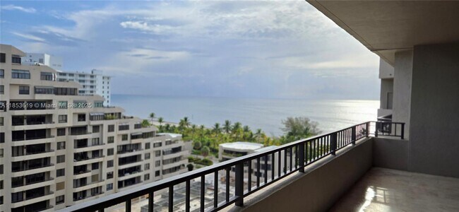 Building Photo - 201 Crandon Blvd