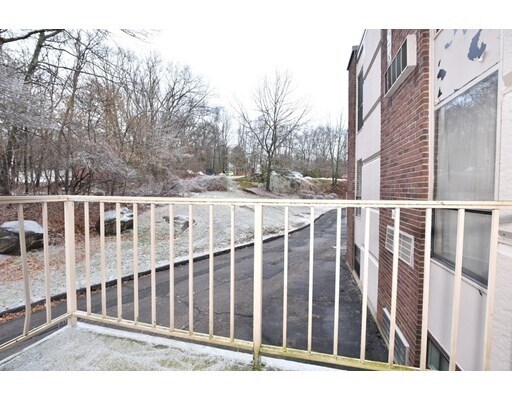 Building Photo - 152 Turner Rd
