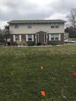 Building Photo - 2960 Thackeray Ave NW