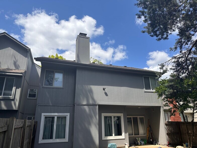 Building Photo - 8323 W 120th Ter