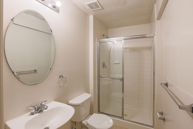 Building Photo - 4907 Bristle Cone Cir