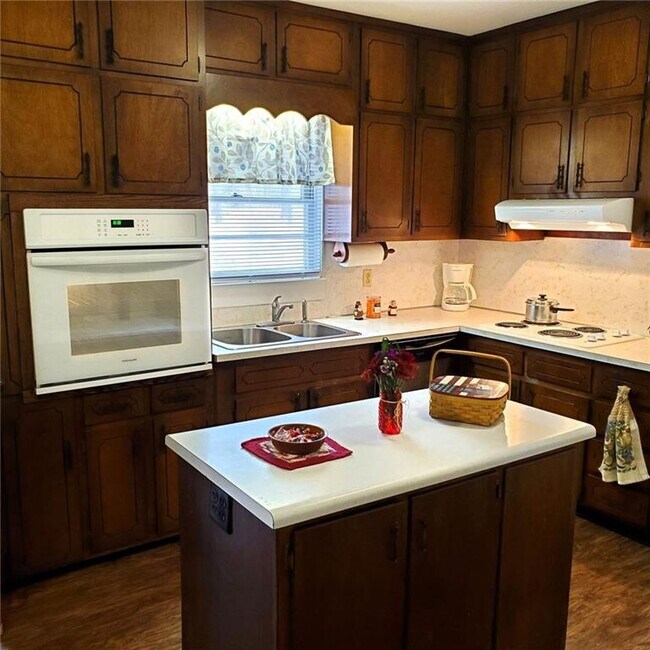 Building Photo - 7025 Rico Rd