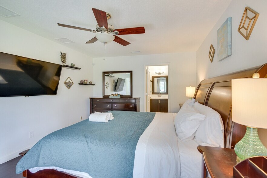 Building Photo - 15300 SW 164th St