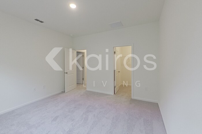 Building Photo - 644 Castillo Dr