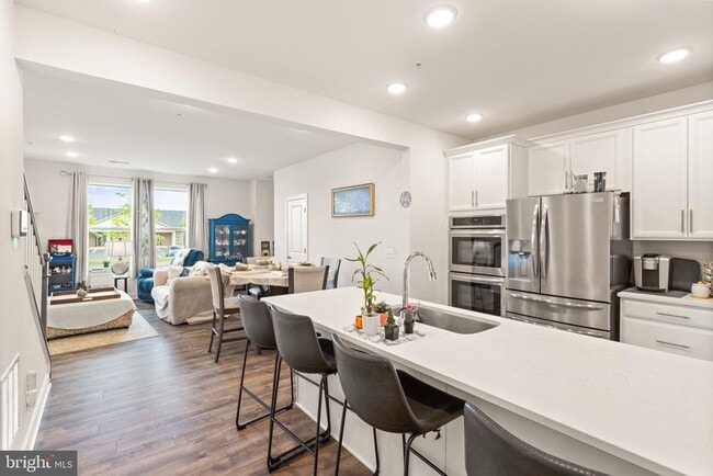 Building Photo - 10424 Ratcliffe Trl