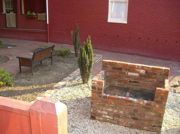 Building Photo - 100 W Marshall St