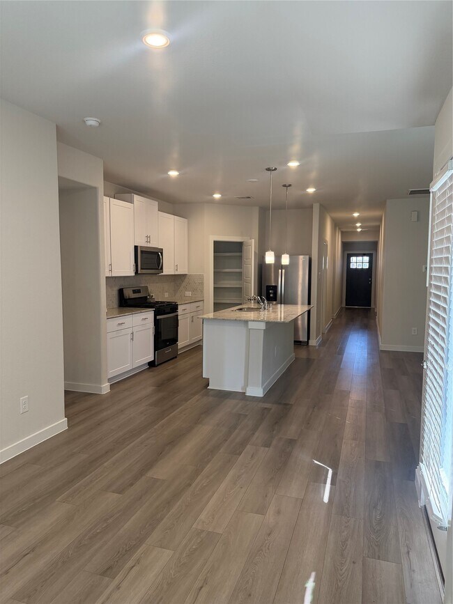 Building Photo - 18739 Frost Ridge Dr