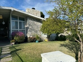 Building Photo - Stunning Single-Story Granada Hills Pool Home | 3 Bed | 2 Bath | 2,500 Sq Ft