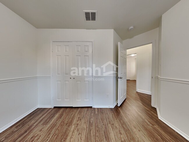 Building Photo - 11600 Turkey Creek Dr