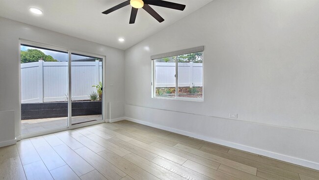 Building Photo - Waialae Nui Ridge - Renovated 4 bedroom, 3...