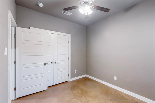 Building Photo - 209 S Baugh St